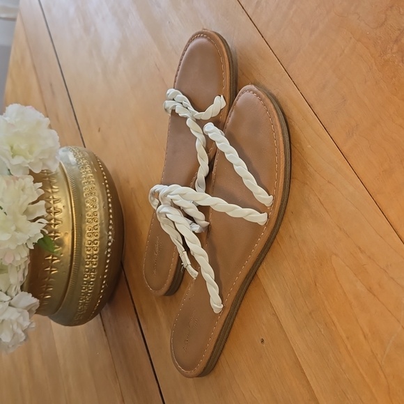 Universal Thread Sunny Braided Strappy Sandals - Picture 3 of 5